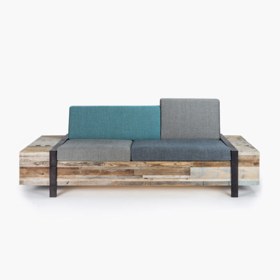 Design Sofa aus Schweizer Produktion von Kyburz Made